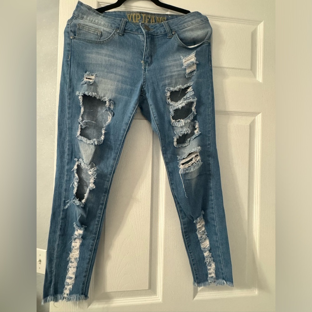 VIP Jeans -Ripped Jeans